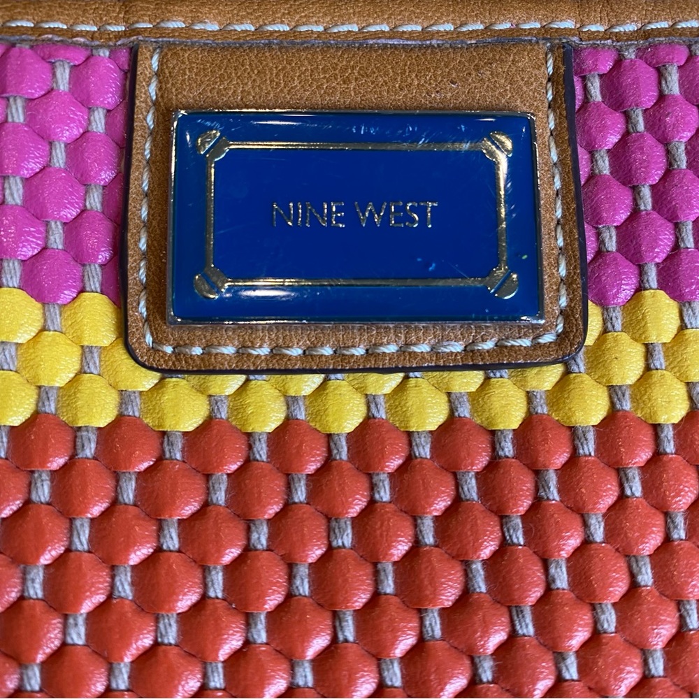 NINE WEST Multi-Color Woven Zip Close Silver Chain Strap Bag Purse - Picture 5 of 6